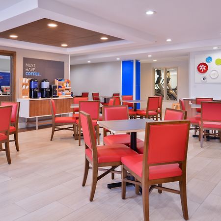 Holiday Inn Express & Suites Selma By Ihg Εξωτερικό φωτογραφία