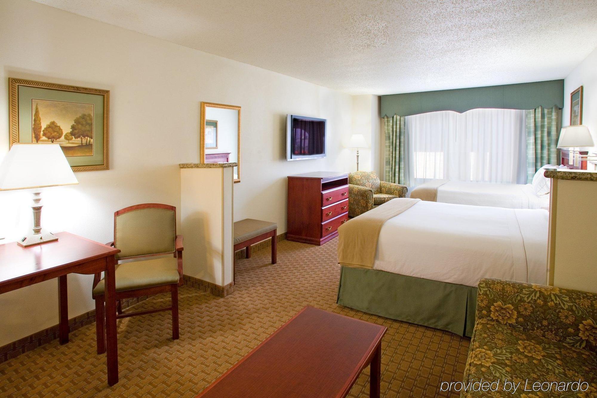 Holiday Inn Express & Suites Selma By Ihg Εξωτερικό φωτογραφία