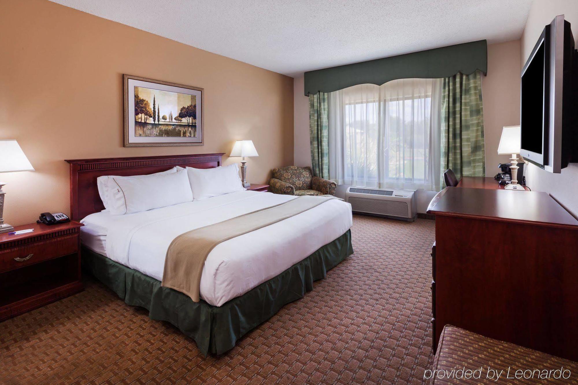 Holiday Inn Express & Suites Selma By Ihg Εξωτερικό φωτογραφία