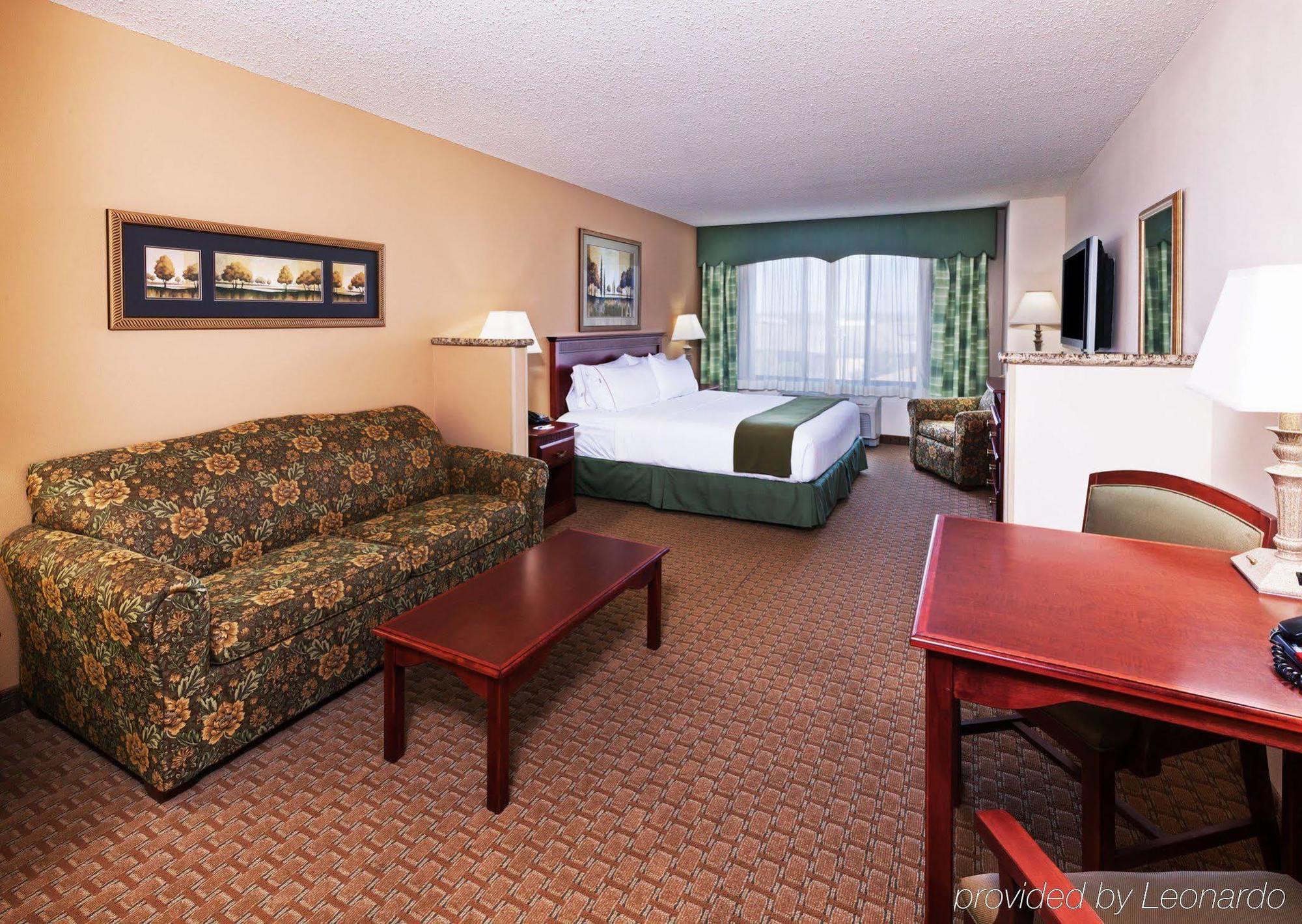 Holiday Inn Express & Suites Selma By Ihg Εξωτερικό φωτογραφία